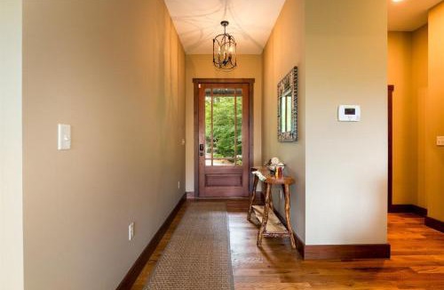 Pisgah Forest House | Maple Cottage in Sutton Knob · Maple Cottage in Sutton Knob