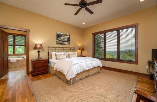 Pisgah Forest House | Maple Cottage in Sutton Knob · Maple Cottage in Sutton Knob