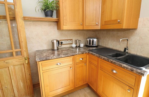 Headlam House | MAPLE COTTAGE, pet friendly in Ingleton, County Durham