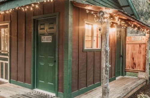 Maple Falls House | Maple Falls Cabin #71 - Rustic - Pets Ok - Wi-Fi