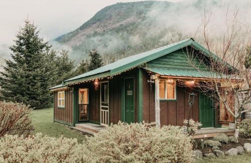 Maple Falls House | Maple Falls Cabin #71 - Rustic - Pets Ok - Wi-Fi