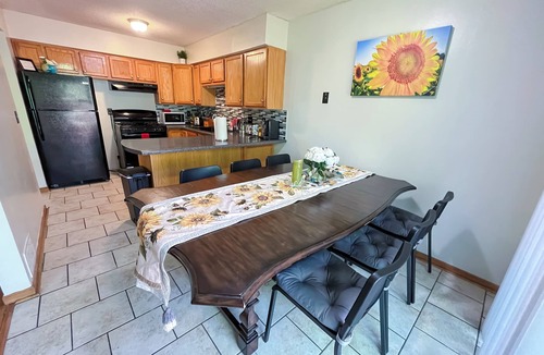 Maple Grove House | Maple Grove Retreat Haven