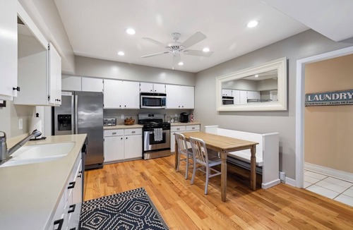 Grand Beach House | Maple Haven - A grand beach getaway