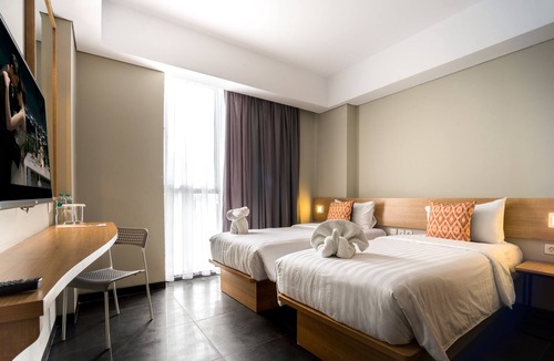 Tanjung Duren Utara Hotel | Maple Hotel Jakarta