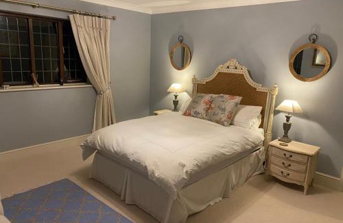 Old Bed & Breakfast | Maple House