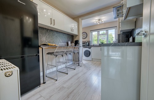 Shirley House | Maple House