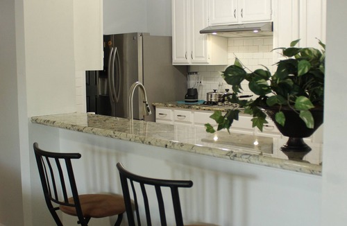 Atascocita House | Maple House Romantic Getaway W/Hot Tub, Near IAH
