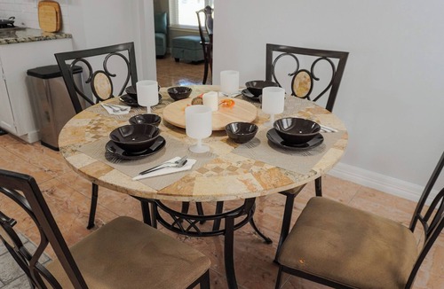 Atascocita House | Maple House Romantic Getaway W/Hot Tub, Near IAH