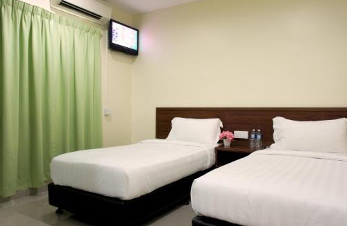 Bandar Sri Permaisuri Hotel | Maple Inn