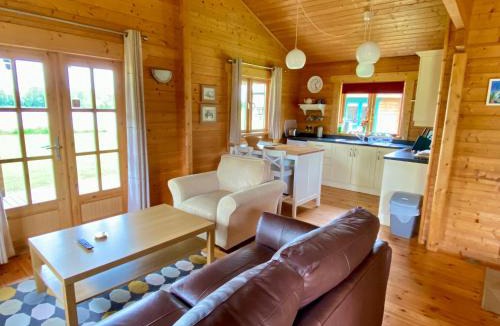 South Cerney Ski Chalet | Maple, Lake Pochard 1