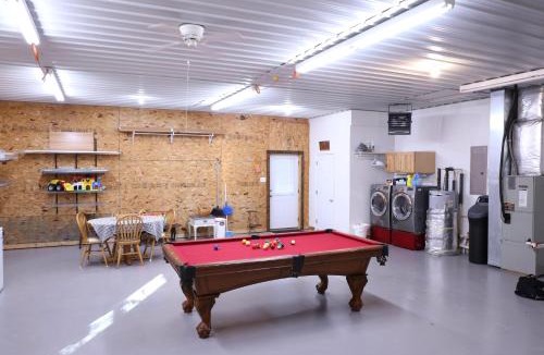 Pierceville House | Maple Lawn