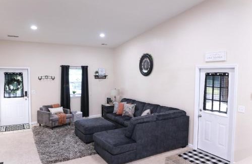 Pierceville House | Maple Lawn