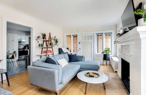 Seattle House | Maple Leaf Craftsman w/Private Hot Tub, AC, Fenced Yard & Walkable Dining