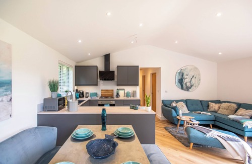 Gwinear Cottage | Maple Lodge