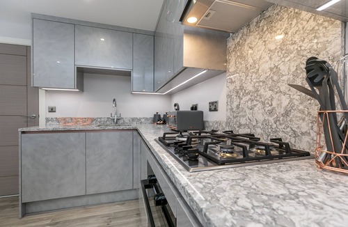 Reading Apartment | Maple Lodge