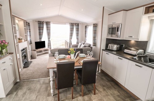 Runswick Bay Cottage | Maple Lodge