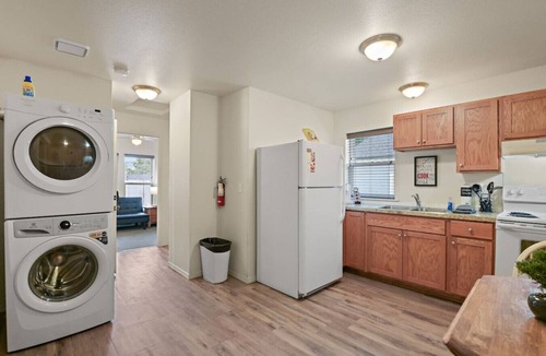 West Central Apartment | Maple Manor City Scene