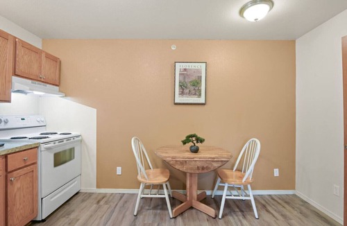 West Central Apartment | Maple Manor City Scene