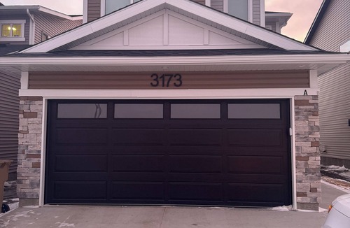 Regina House | Maple Nest @ The Greens – Cozy, Tastefully Furnished Basement Suite