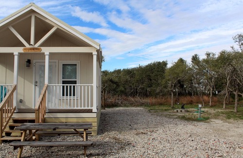 Rockport Cabin | Maple Oak -Beautiful New Tiny Cottage - Perfect Family Getaway