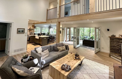 Minden Cabin | Maple Ridge: Private Waterfront Cottage Property