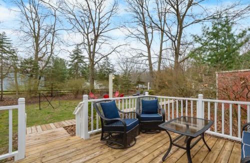 Saugatuck Villa | Maple Ridge Red Cottage HOT TUB
