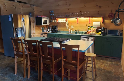 Groton House | Maple Streams - Vermont Getaway