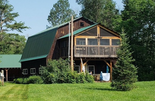 Groton House | Maple Streams - Vermont Getaway