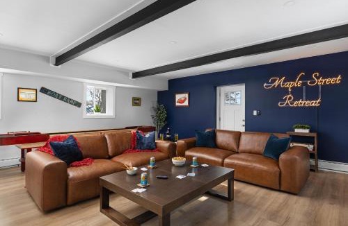 Bellaire House | Maple Street Retreat