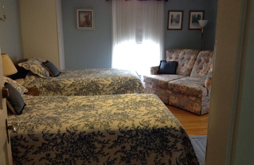 Grand Falls Bed & Breakfast | Maple Tourist Home Bed & Breakfast