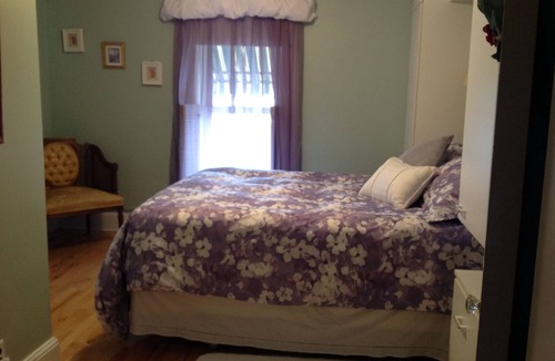 Grand Falls Bed & Breakfast | Maple Tourist Home Bed & Breakfast