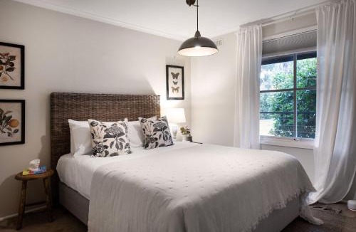 Muskvale House | Maple Tree House- tranquil retreat