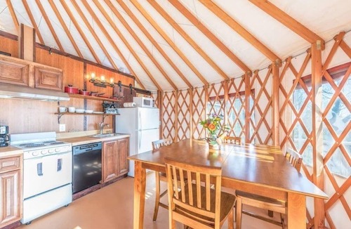 Rising Fawn House | Maple Yurt Lookout Mountain Chattanooga Glamping