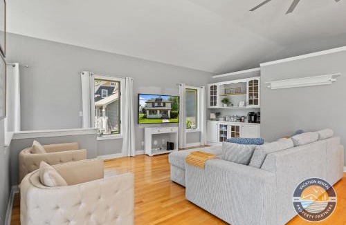 Walworth House | Maplewood Manor 6BR Lake Geneva Golf & Weddings