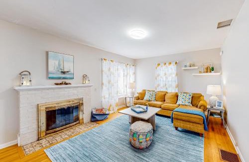 Colchester House | Maplewood Manor