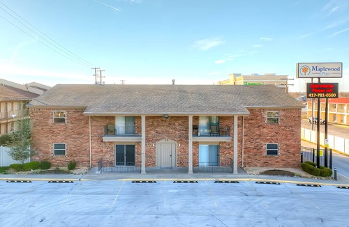 Joplin Apartment | Maplewood Place