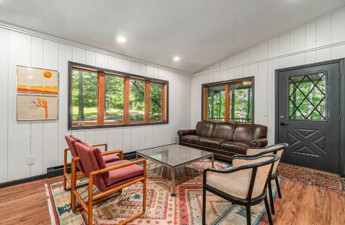 Thompsonville House | Maplewood