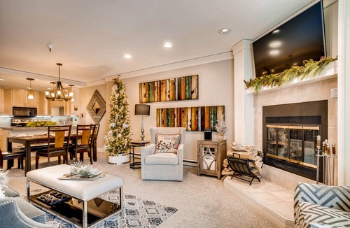 Peak 9 Condo | Mar Specials FAMILY FAVORITE SKI In/Out VILLAGE AT BRECK Ski School Pk 9 Pool +