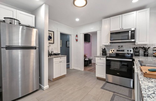 Birmingham House | Mara Retreat: Unit B: Fire Pit-Grill-Groups-Patio-Games-Ping Pong Table