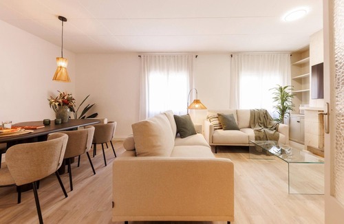 el Mercadal Apartment | Maragall - Holiday Apartment Rental in Girona | Bravissimo