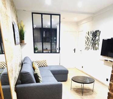 Quartier Sainte-Avoye Apartment | Marais Chatelet - Design & Trendy - 2 suites - 6pax