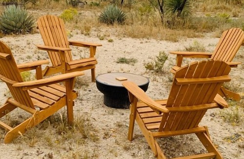 Marathon House | Marathon: Desert Oasis Retreat
