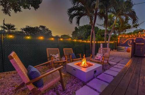 Marathon House | Marathon Vacation Home with Pool, Hot Tub & Movie Theater