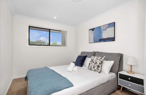 Maraylya House | Maraylya Affordable Modern 7 Br Home + Parking