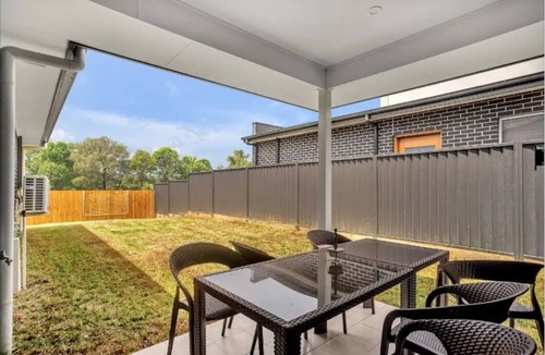 Maraylya House | Maraylya Affordable Modern 7 Br Home + Parking