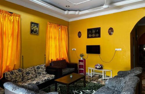 Kampung Changkat Sedonan Villa | Marbel Villa