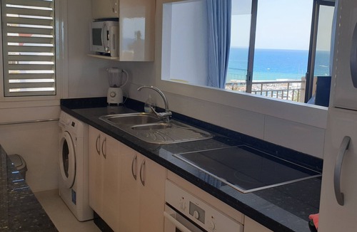 Marbella Seafront Promenade Apartment | *MARBELLA BEACHFRONT PENTHOUSE STUNNING VIEWS COAST/MARINA/BEACH 2B 2B PARKING