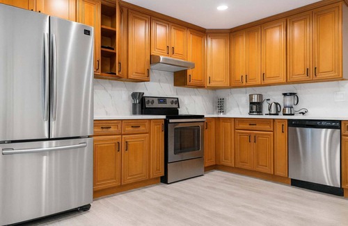 Union City House | Marbella Lane - 4BR Alluring Home