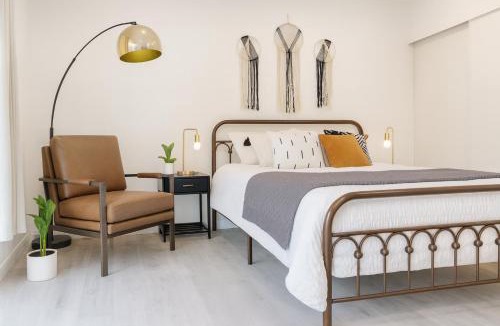 Union City House | @ Marbella Lane - 4BR Alluring Home