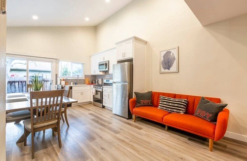 Willow Glen House | @Marbella Lane-6BR Duplex-DTWN SJ 10-Min to Levi's
